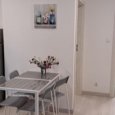 Apartament Mila Z Duzym Tarasem I Miejscem Parkingowym Kołobrzeg Exteriör bild
